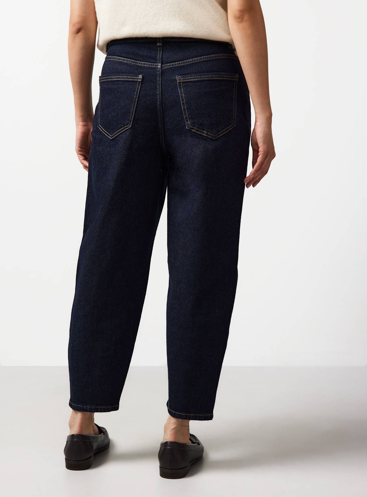 Dark Rinse Denim Relaxed Barrel Jeans 10S - Image 4